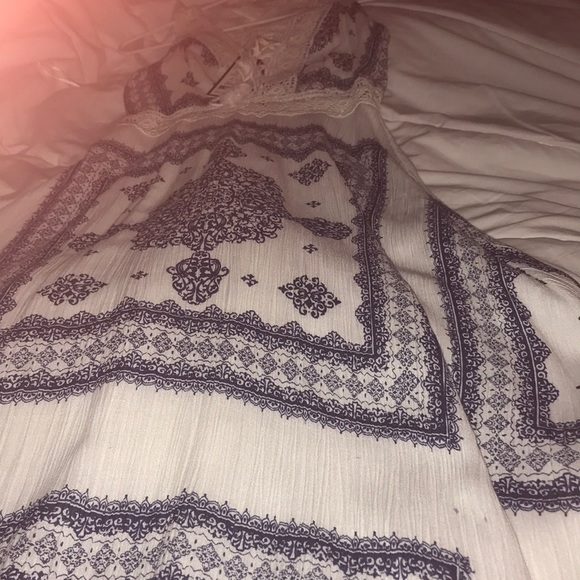 Boho chic dress! - Picture 2 of 4